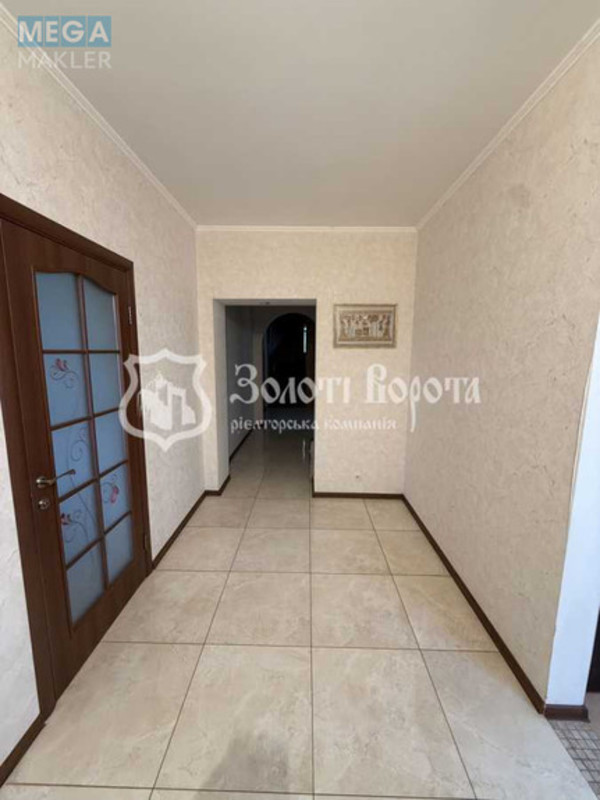 Продаж дома, 2 поверху, 241 кв.м, 7 кімнат, ділянка 6 соток, <a class="location-link" href="/kalinovka-pgt/" title="Недвижимость Калинівка">Калинівка</a>, Гагарина вул. (изображение 20)