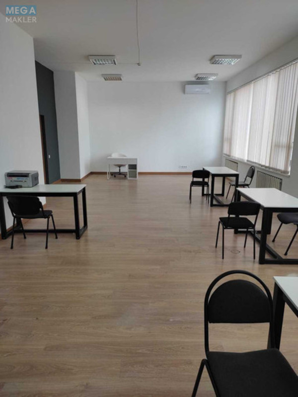 Оренда комерційної нерухомості, 70 кв.м, под офис, <a class="location-link" href="/kiev/" title="Недвижимость Київ">Київ</a>, <a class="location-link" href="/kiev/dneprovskij/" title="Недвижимость Дніпровський район">Дніпровський р-н</a>, Евгения Сверстюка ул., 11б (изображение 2)