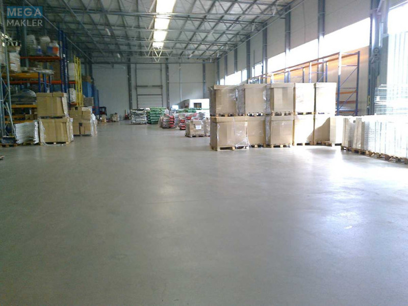 Оренда комерційної нерухомості, 4&nbsp;000&nbsp;кв.м, под склад, <a class="location-link" href="/petrovskoe-selo-kv-kievo-svyatoshinskij-rajon/" title="Недвижимость Петрівське">Петрівське</a>, Центральная (изображение 2)