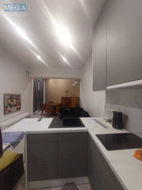 Оренда 1 кімнатної квартири, <a class="location-link" href="/kiev/" title="Недвижимость Київ">Київ</a>, <a class="location-link" href="/kiev/solomenskij/" title="Недвижимость Солом'янський район">Солом'янський р-н</a>, Залізнична вул., 32 (изображение 2)