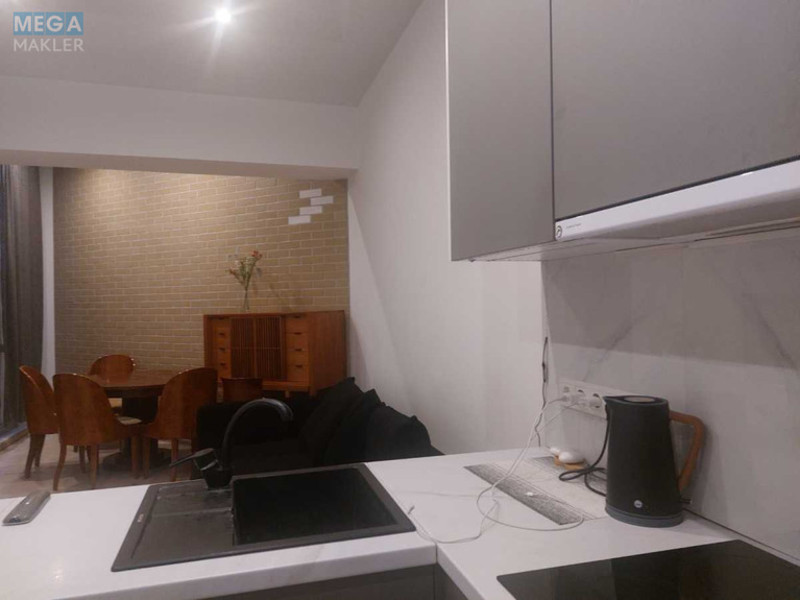 Оренда 1 кімнатної квартири, <a class="location-link" href="/kiev/" title="Недвижимость Київ">Київ</a>, <a class="location-link" href="/kiev/solomenskij/" title="Недвижимость Солом'янський район">Солом'янський р-н</a>, Залізнична вул., 32 (изображение 3)