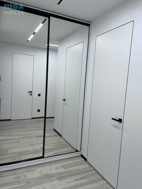 Продаж 1 кімнатної квартири (52/?/18), 11 пов. 19 пов. будинку, <a class="location-link" href="/kiev/" title="Недвижимость Київ">Київ</a>, <a class="location-link" href="/kiev/solomenskij/" title="Недвижимость Солом'янський район">Солом'янський р-н</a>, Кудряшова ул., 8Б (изображение 14)