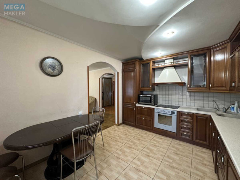 Продаж 3 кімнатної квартири (106/30/37), 13 пов. 16 пов. будинку, <a class="location-link" href="/kiev/" title="Недвижимость Київ">Київ</a>, <a class="location-link" href="/kiev/darnickij/" title="Недвижимость Дарницький район">Дарницький р-н</a>, Анни Ахматової вул., 43 (изображение 2)