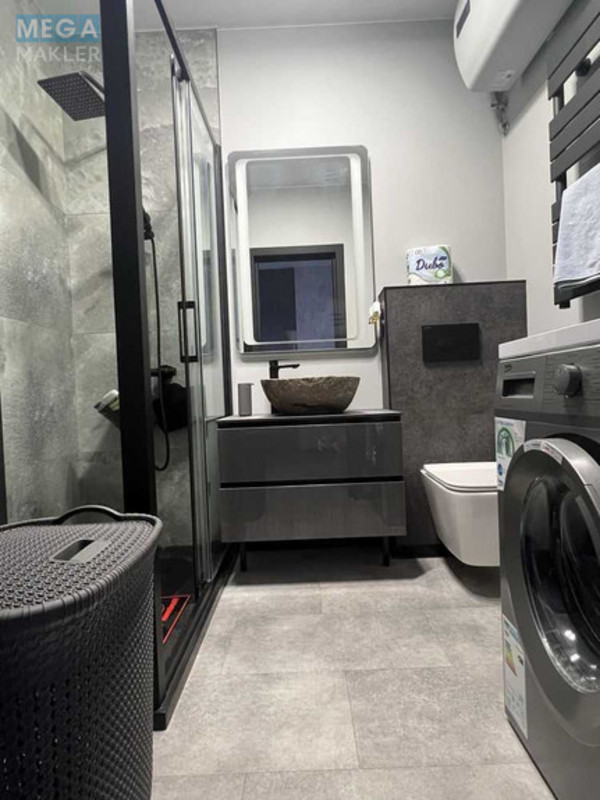 Оренда 2 кімнатної квартири, <a class="location-link" href="/kiev/" title="Недвижимость Київ">Київ</a>, <a class="location-link" href="/kiev/podolskij/" title="Недвижимость Подільський район">Подільський р-н</a>, Набережно-Рибальська вул., 27 (изображение 9)