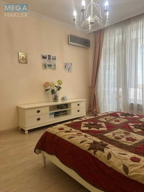 Продаж 1 кімнатної квартири (54/18/22), 7 пов. 10 пов. будинку, <a class="location-link" href="/odessa/" title="Недвижимость Одеса">Одеса</a>, <a class="location-link" href="/odessa/primorskij/" title="Недвижимость Приморський район">Приморський р-н</a>, Говорова, 10Б (изображение 9)