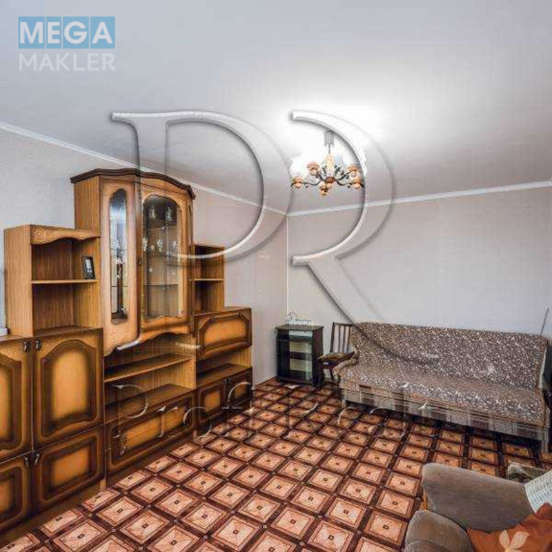 Продаж 3 кімнатної квартири (60/42/9), 2 пов. 5 пов. будинку, <a class="location-link" href="/petrovskoe-selo-kv-kievo-svyatoshinskij-rajon/" title="Недвижимость Петрівське">Петрівське</a>, <a class="location-link" href="/petrovskoe-selo-kv-kievo-svyatoshinskij-rajon/zarechnij/" title="Недвижимость Заречный район">Заречный р-н</a>, Володимирська вулиця, 2Б (изображение 2)