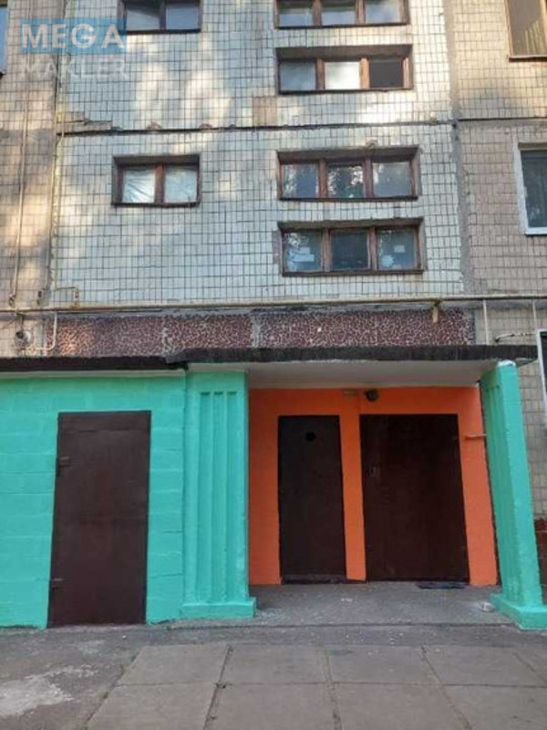 Продаж 1 кімнатної квартири (35/16/7), 2 пов. 9 пов. будинку, <a class="location-link" href="/dneprodzerzhinsk/" title="Недвижимость Кам'янське">Каменское</a>, пр. Металургів, 52 (изображение 2)