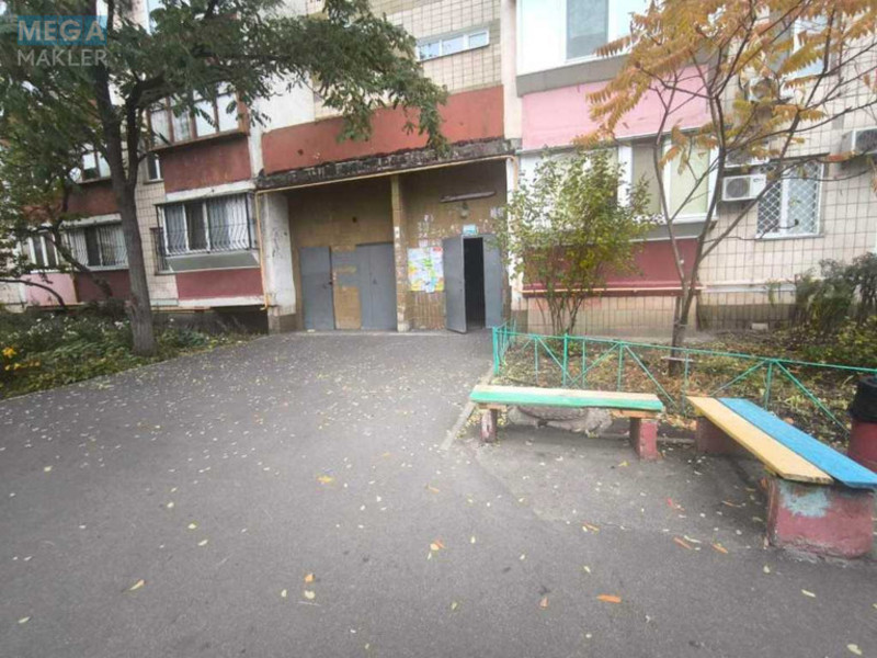 Продаж 1 кімнатної квартири (40/18/10), 5 пов. 10 пов. будинку, <a class="location-link" href="/kiev/" title="Недвижимость Київ">Київ</a>, <a class="location-link" href="/kiev/desnyanskij/" title="Недвижимость Деснянський район">Деснянський р-н</a>, Константина Данькевича ул., 15 (изображение 11)