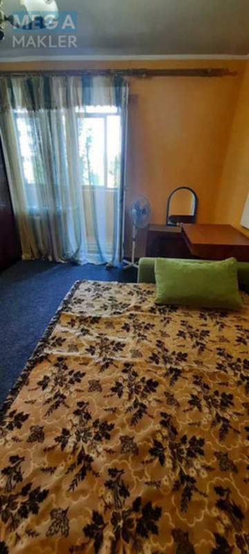 Оренда 1 кімнатної квартири, <a class="location-link" href="/kiev/" title="Недвижимость Київ">Київ</a>, <a class="location-link" href="/kiev/podolskij/" title="Недвижимость Подільський район">Подільський р-н</a>, Петропавловская ул., 13/8 (изображение 3)