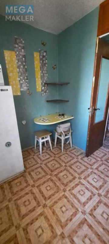 Оренда 1 кімнатної квартири, <a class="location-link" href="/kiev/" title="Недвижимость Київ">Київ</a>, <a class="location-link" href="/kiev/podolskij/" title="Недвижимость Подільський район">Подільський р-н</a>, Петропавловская ул., 13/8 (изображение 7)