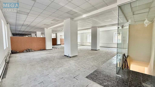 Оренда комерційної нерухомості, 734,30 кв.м, под офис, <a class="location-link" href="/kiev/" title="Недвижимость Київ">Київ</a>, <a class="location-link" href="/kiev/obolonskij/" title="Недвижимость Оболонський район">Оболонський р-н</a>, Куренівська вул., 5/7 (изображение 2)