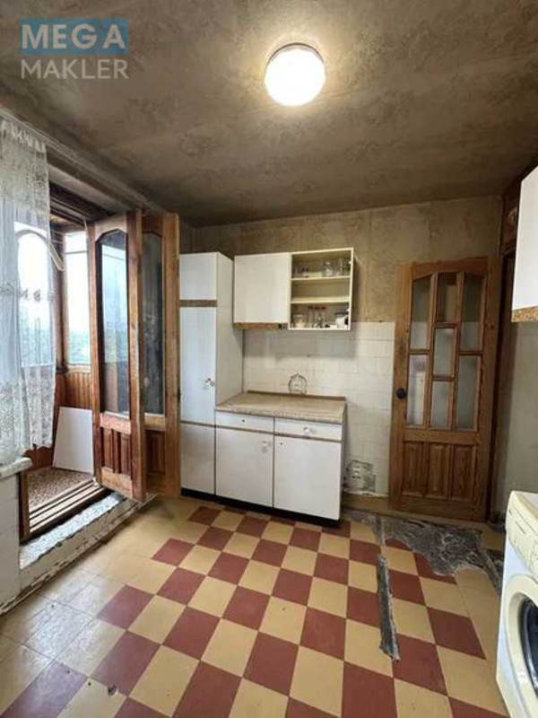 Продаж 3 кімнатної квартири (71/46/8), 6 пов. 16 пов. будинку, <a class="location-link" href="/kiev/" title="Недвижимость Київ">Київ</a>, <a class="location-link" href="/kiev/dneprovskij/" title="Недвижимость Дніпровський район">Дніпровський р-н</a>, Князя Романа Мстиславича вул., 8 (изображение 3)