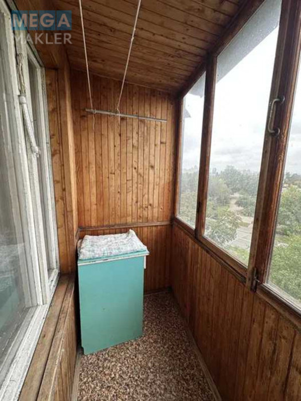 Продаж 3 кімнатної квартири (71/46/8), 6 пов. 16 пов. будинку, <a class="location-link" href="/kiev/" title="Недвижимость Київ">Київ</a>, <a class="location-link" href="/kiev/dneprovskij/" title="Недвижимость Дніпровський район">Дніпровський р-н</a>, Князя Романа Мстиславича вул., 8 (изображение 4)