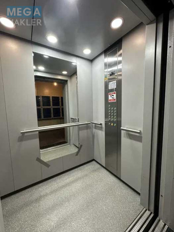 Продаж 3 кімнатної квартири (71/46/8), 6 пов. 16 пов. будинку, <a class="location-link" href="/kiev/" title="Недвижимость Київ">Київ</a>, <a class="location-link" href="/kiev/dneprovskij/" title="Недвижимость Дніпровський район">Дніпровський р-н</a>, Князя Романа Мстиславича вул., 8 (изображение 9)