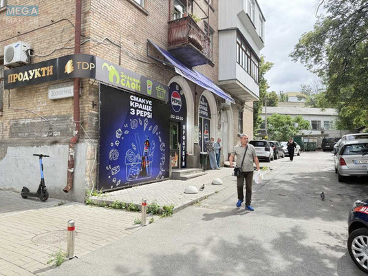 Оренда комерційної нерухомості, 10 кв.м, <a class="location-link" href="/kiev/" title="Недвижимость Київ">Київ</a>, <a class="location-link" href="/kiev/shevchenkovskij/" title="Недвижимость Шевченківський район">Шевченківський р-н</a>, Зоологічна вул., 6 (изображение 2)