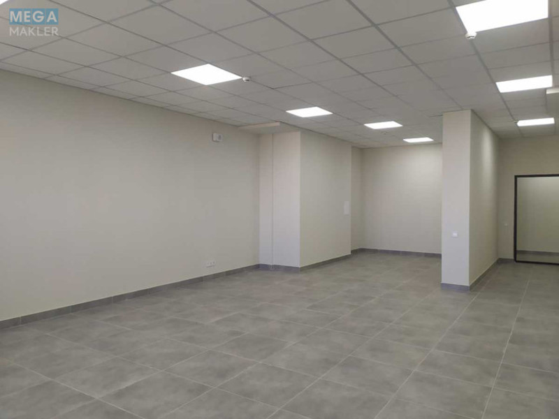 Оренда комерційної нерухомості, 64&nbsp;кв.м, под офис, <a class="location-link" href="/kiev/" title="Недвижимость Київ">Київ</a>, <a class="location-link" href="/kiev/dneprovskij/" title="Недвижимость Дніпровський район">Дніпровський р-н</a>, Уинстона Черчилля ул., 1 (изображение 4)