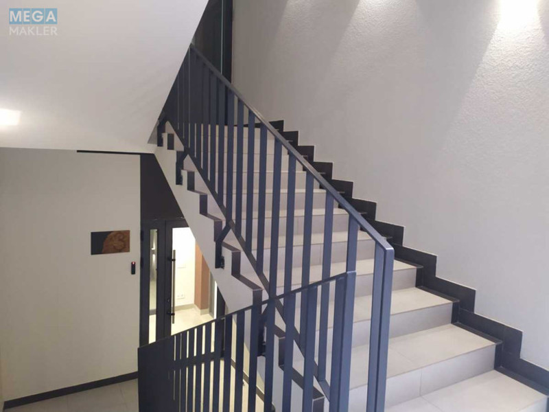 Оренда комерційної нерухомості, 64&nbsp;кв.м, под офис, <a class="location-link" href="/kiev/" title="Недвижимость Київ">Київ</a>, <a class="location-link" href="/kiev/dneprovskij/" title="Недвижимость Дніпровський район">Дніпровський р-н</a>, Уинстона Черчилля ул., 1 (изображение 7)