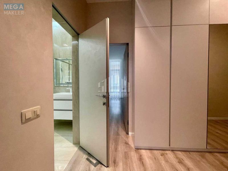 Продаж 2 кімнатної квартири (70/31/15), 1 пов. 4 пов. будинку, <a class="location-link" href="/kiev/" title="Недвижимость Київ">Київ</a>, <a class="location-link" href="/kiev/obolonskij/" title="Недвижимость Оболонський район">Оболонський р-н</a>, Богатырская ул., 32 (изображение 13)