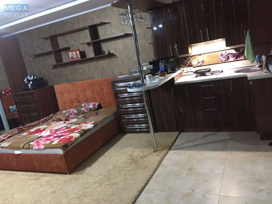 Продаж дома, 5 поверхів, 500 кв.м, 10 кімнат, ділянка 6 соток, <a class="location-link" href="/kiev/" title="Недвижимость Київ">Київ</a>, <a class="location-link" href="/kiev/darnickij/" title="Недвижимость Дарницький район">Дарницький р-н</a>, Завальна вул. (изображение 12)