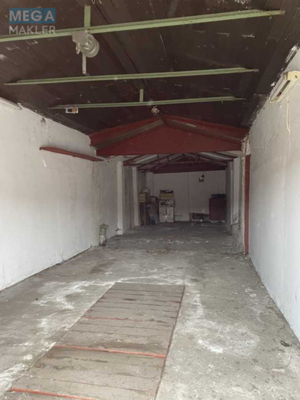 Продаж комерційної нерухомості, 35&nbsp;кв.м, <a class="location-link" href="/kiev/" title="Недвижимость Київ">Київ</a>, <a class="location-link" href="/kiev/solomenskij/" title="Недвижимость Солом'янський район">Солом'янський р-н</a>, Юліуса Фучика вул., 12 (изображение 3)