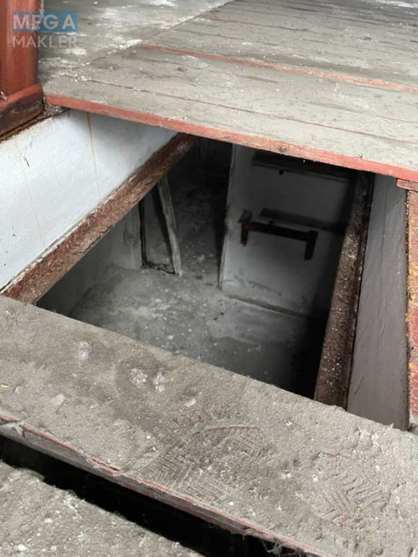 Продаж комерційної нерухомості, 35&nbsp;кв.м, <a class="location-link" href="/kiev/" title="Недвижимость Київ">Київ</a>, <a class="location-link" href="/kiev/solomenskij/" title="Недвижимость Солом'янський район">Солом'янський р-н</a>, Юліуса Фучика вул., 12 (изображение 5)