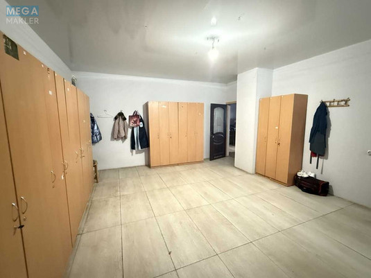 Оренда окремої будівлі/побудови, 93 кв.м, <a class="location-link" href="/kiev/" title="Недвижимость Київ">Київ</a>, <a class="location-link" href="/kiev/solomenskij/" title="Недвижимость Солом'янський район">Солом'янський р-н</a>, Миколи Василенка вул., 5 (изображение 2)