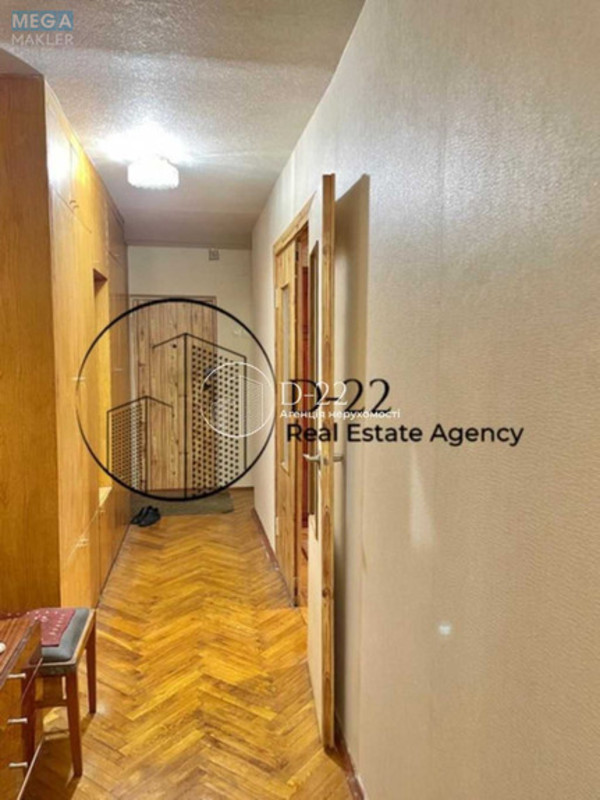 Продаж 3 кімнатної квартири (61/39/9), 2 пов. 9 пов. будинку, <a class="location-link" href="/kiev/" title="Недвижимость Київ">Київ</a>, <a class="location-link" href="/kiev/solomenskij/" title="Недвижимость Солом'янський район">Солом'янський р-н</a>, Ушинського вулиця, 27 (изображение 10)