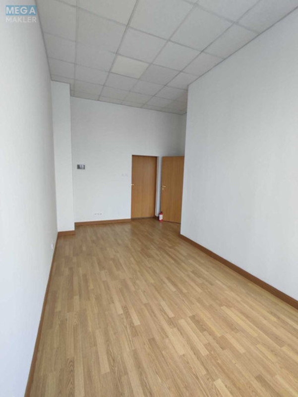 Оренда комерційної нерухомості, 30 кв.м, под офис, <a class="location-link" href="/kiev/" title="Недвижимость Київ">Київ</a>, <a class="location-link" href="/kiev/dneprovskij/" title="Недвижимость Дніпровський район">Дніпровський р-н</a>, Евгения Сверстюка ул., 11б (изображение 6)