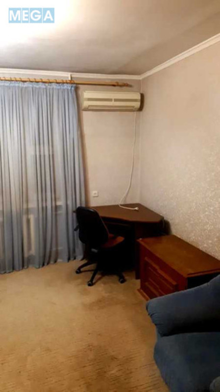 Оренда 2 кімнатної квартири, <a class="location-link" href="/kiev/" title="Недвижимость Київ">Київ</a>, <a class="location-link" href="/kiev/solomenskij/" title="Недвижимость Солом'янський район">Солом'янський р-н</a>, Нововокзальна вул., 21 (изображение 5)