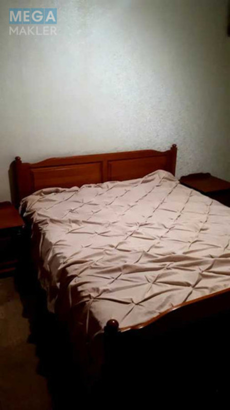 Оренда 2 кімнатної квартири, <a class="location-link" href="/kiev/" title="Недвижимость Київ">Київ</a>, <a class="location-link" href="/kiev/solomenskij/" title="Недвижимость Солом'янський район">Солом'янський р-н</a>, Нововокзальна вул., 21 (изображение 6)