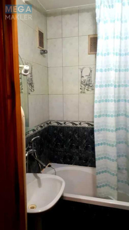 Оренда 2 кімнатної квартири, <a class="location-link" href="/kiev/" title="Недвижимость Київ">Київ</a>, <a class="location-link" href="/kiev/solomenskij/" title="Недвижимость Солом'янський район">Солом'янський р-н</a>, Нововокзальна вул., 21 (изображение 14)