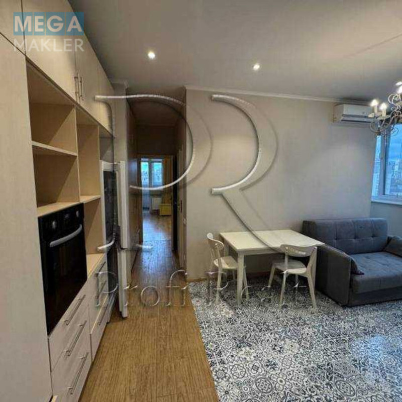 Продаж 1 кімнатної квартири (46/18/10), 15 пов. 32 пов. будинку, <a class="location-link" href="/kiev/" title="Недвижимость Київ">Київ</a>, <a class="location-link" href="/kiev/shevchenkovskij/" title="Недвижимость Шевченківський район">Шевченківський р-н</a>, Жилянська вулиця, 118 (изображение 3)