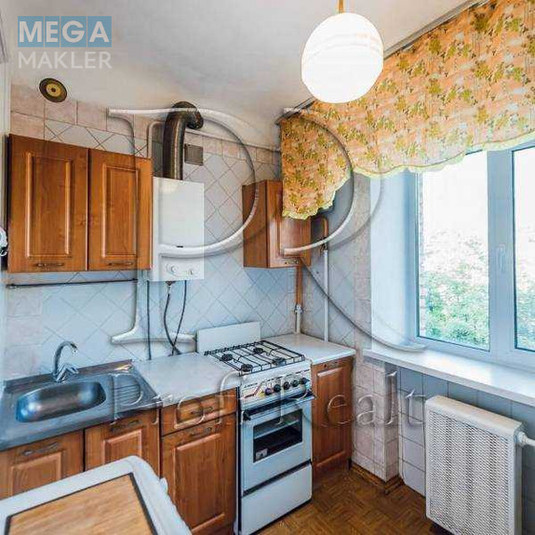 Продаж 3 кімнатної квартири (57/41/6), 5 пов. 5 пов. будинку, <a class="location-link" href="/kiev/" title="Недвижимость Київ">Київ</a>, <a class="location-link" href="/kiev/svyatoshinskij/" title="Недвижимость Святошинський район">Святошинський р-н</a>, Краснова Миколи вулиця, 8 (изображение 2)