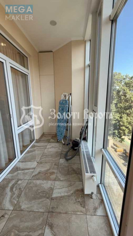 Продаж 2 кімнатної квартири (102,4/70/32), 5 пов. 24 пов. будинку, <a class="location-link" href="/kiev/" title="Недвижимость Київ">Київ</a>, <a class="location-link" href="/kiev/solomenskij/" title="Недвижимость Солом'янський район">Солом'янський р-н</a>, Авіаконструктора Антонова вул., 2б (изображение 9)