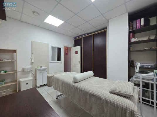 Оренда комерційної нерухомості, 69 кв.м, <a class="location-link" href="/kiev/" title="Недвижимость Київ">Київ</a>, <a class="location-link" href="/kiev/solomenskij/" title="Недвижимость Солом'янський район">Солом'янський р-н</a>, Ковальський пров., 19 (изображение 2)