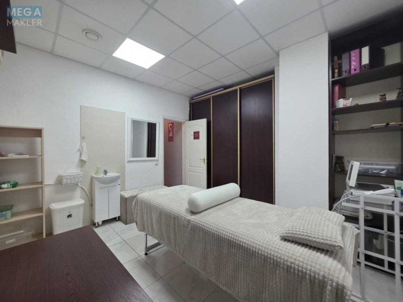 Оренда комерційної нерухомості, 69 кв.м, <a class="location-link" href="/kiev/" title="Недвижимость Київ">Київ</a>, <a class="location-link" href="/kiev/solomenskij/" title="Недвижимость Солом'янський район">Солом'янський р-н</a>, Ковальський пров., 19 (изображение 2)