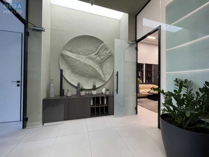 Продаж комерційної нерухомості, 268&nbsp;кв.м, под магазин, <a class="location-link" href="/kiev/" title="Недвижимость Київ">Київ</a>, <a class="location-link" href="/kiev/goloseevskij/" title="Недвижимость Голосіївський район">Голосіївський р-н</a>, Михайла Максимовича вул., 28 (изображение 7)