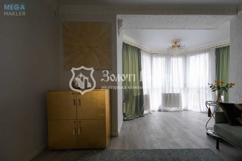 Продаж 1 кімнатної квартири (47,9/21/15,2), 12 пов. 16 пов. будинку, <a class="location-link" href="/kiev/" title="Недвижимость Київ">Київ</a>, <a class="location-link" href="/kiev/solomenskij/" title="Недвижимость Солом'янський район">Солом'янський р-н</a>, Волинська вул., 9а (изображение 3)