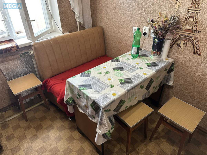 Продаж 1 кімнатної квартири (38/19/7), 6 пов. 9 пов. будинку, <a class="location-link" href="/kiev/" title="Недвижимость Київ">Київ</a>, <a class="location-link" href="/kiev/pecherskij/" title="Недвижимость Печерський район">Печерський р-н</a>, Кловський узвіз, 20 (изображение 10)