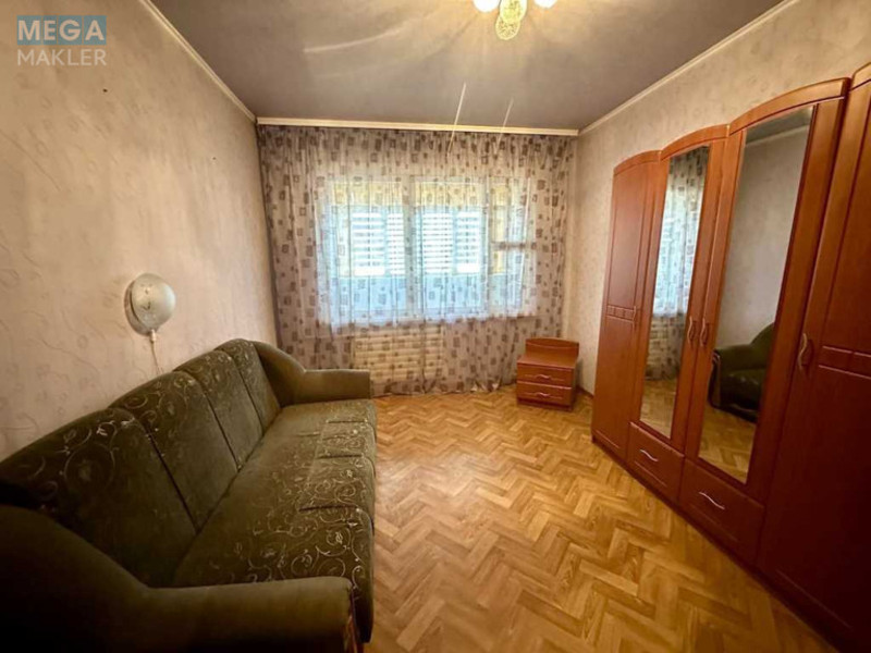 Оренда 2 кімнатної квартири, <a class="location-link" href="/kiev/" title="Недвижимость Київ">Київ</a>, <a class="location-link" href="/kiev/podolskij/" title="Недвижимость Подільський район">Подільський р-н</a>, Свободы просп., 24 (изображение 4)