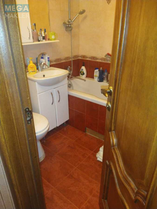 Оренда 2 кімнатної квартири, <a class="location-link" href="/kiev/" title="Недвижимость Київ">Київ</a>, <a class="location-link" href="/kiev/shevchenkovskij/" title="Недвижимость Шевченківський район">Шевченківський р-н</a>, Грекова Академика ул. (изображение 8)