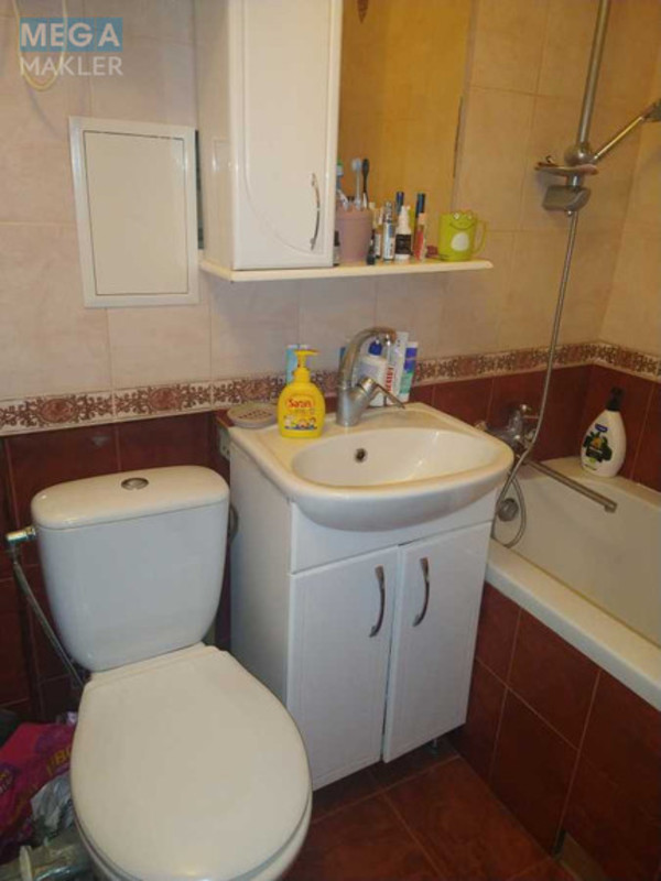 Оренда 2 кімнатної квартири, <a class="location-link" href="/kiev/" title="Недвижимость Київ">Київ</a>, <a class="location-link" href="/kiev/shevchenkovskij/" title="Недвижимость Шевченківський район">Шевченківський р-н</a>, Грекова Академика ул. (изображение 12)