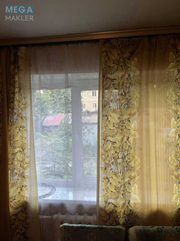 Оренда 3 кімнатної квартири, <a class="location-link" href="/kiev/" title="Недвижимость Київ">Київ</a>, <a class="location-link" href="/kiev/svyatoshinskij/" title="Недвижимость Святошинський район">Святошинський р-н</a>, Клавдиевская ул., 32/4 (изображение 2)