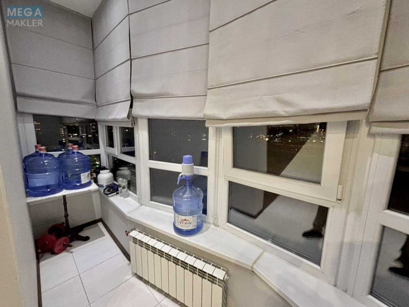 Продаж 1 кімнатної квартири (46/16/20), 14 пов. 33 пов. будинку, <a class="location-link" href="/kiev/" title="Недвижимость Київ">Київ</a>, <a class="location-link" href="/kiev/shevchenkovskij/" title="Недвижимость Шевченківський район">Шевченківський р-н</a>, Жилянская ул., 118 (изображение 4)