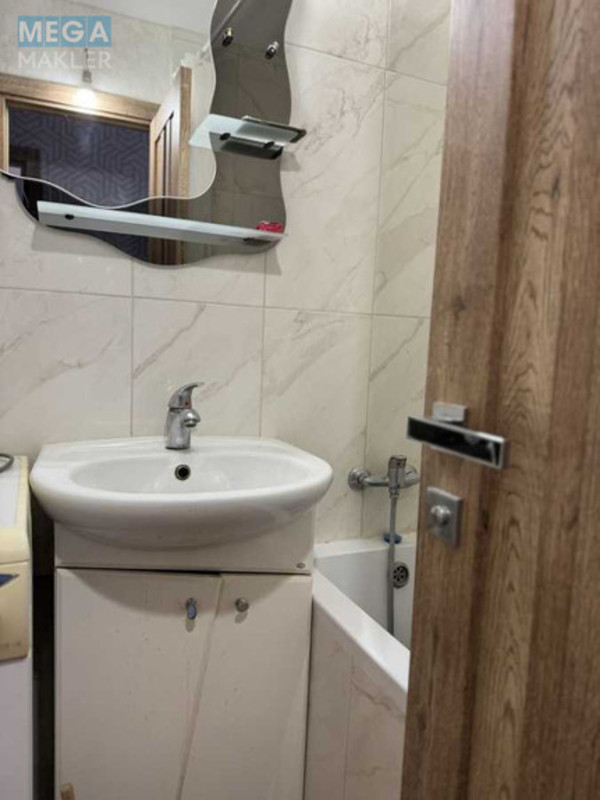 Оренда 1 кімнатної квартири, <a class="location-link" href="/odessa/" title="Недвижимость Одеса">Одеса</a>, <a class="location-link" href="/odessa/primorskij/" title="Недвижимость Приморський район">Приморський р-н</a>, Ивана Франко, 39а (изображение 4)