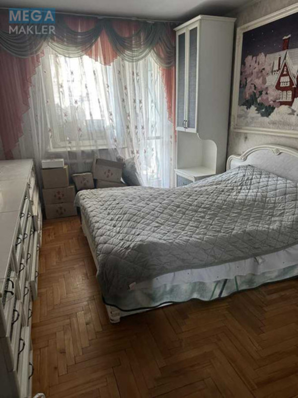 Продаж 3 кімнатної квартири (72/65/7), 6 пов. 9 пов. будинку, <a class="location-link" href="/chernovtsi/" title="Недвижимость Чернівці">Чернівці</a>, <a class="location-link" href="/chernovtsi/shevchenkovskij/" title="Недвижимость Шевченківський район">Шевченківський р-н</a>, проспект Незалежності, 108 (изображение 2)