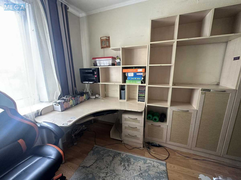 Продаж 3 кімнатної квартири (72/65/7), 6 пов. 9 пов. будинку, <a class="location-link" href="/chernovtsi/" title="Недвижимость Чернівці">Чернівці</a>, <a class="location-link" href="/chernovtsi/shevchenkovskij/" title="Недвижимость Шевченківський район">Шевченківський р-н</a>, проспект Незалежності, 108 (изображение 9)