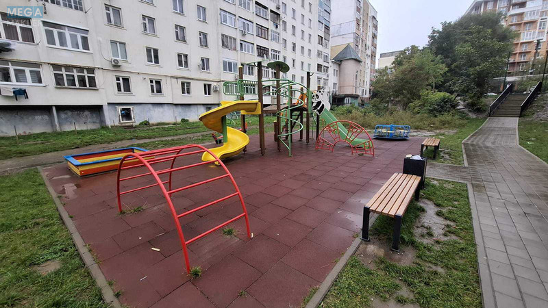 Продаж 3 кімнатної квартири (72/65/7), 6 пов. 9 пов. будинку, <a class="location-link" href="/chernovtsi/" title="Недвижимость Чернівці">Чернівці</a>, <a class="location-link" href="/chernovtsi/shevchenkovskij/" title="Недвижимость Шевченківський район">Шевченківський р-н</a>, проспект Незалежності, 108 (изображение 17)