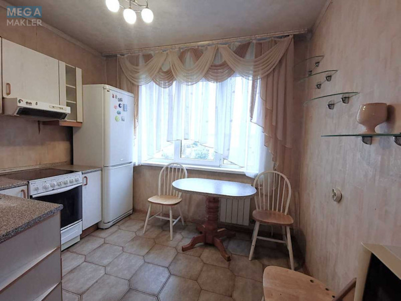 Оренда 3 кімнатної квартири, <a class="location-link" href="/kiev/" title="Недвижимость Київ">Київ</a>, <a class="location-link" href="/kiev/desnyanskij/" title="Недвижимость Деснянський район">Деснянський р-н</a>, Вікентія Беретті вул., 6 (изображение 3)