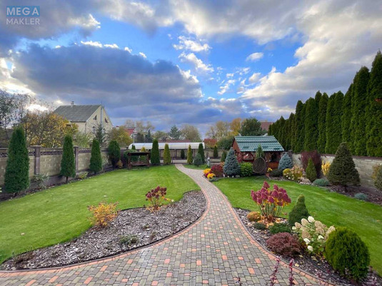 Продаж дома, 2&nbsp;поверху, 215&nbsp;кв.м, 4&nbsp;кімнати, ділянка 11&nbsp;соток, <a class="location-link" href="/kiev/" title="Недвижимость Київ">Київ</a>, <a class="location-link" href="/kiev/obolonskij/" title="Недвижимость Оболонський район">Оболонський р-н</a>, Богатирська вул., 30A (изображение 4)